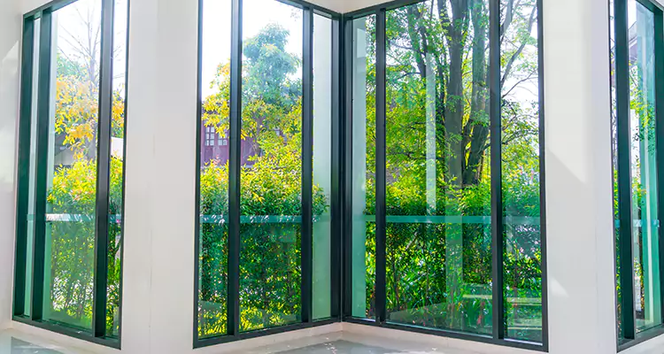 Emergency Balcony Door Glass Repair in Edgewater, FL